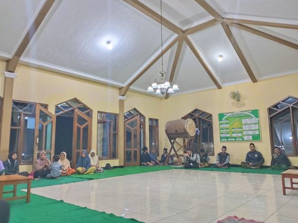Musyawarah Program Kerja KKN UNUGHA CILACAP 2024 Kelompok 7 Desa Pageraji.